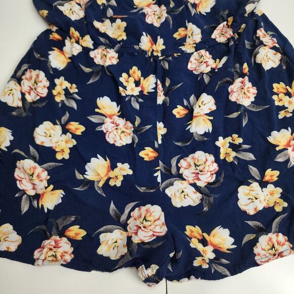 Aeropostale Navy Blue Floral High-Neck Romper Soft Breezy Fabric Women's Size M - Picture 3 of 6